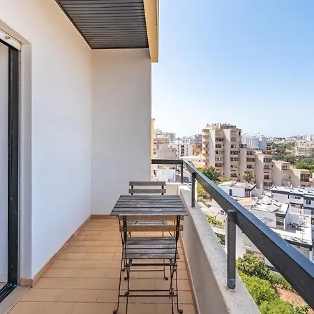 Marina And River Views Apartament *