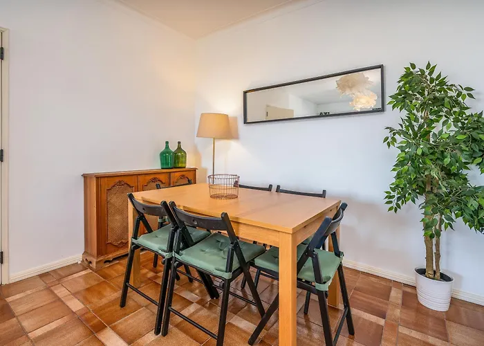 Marina And River Views Apartament