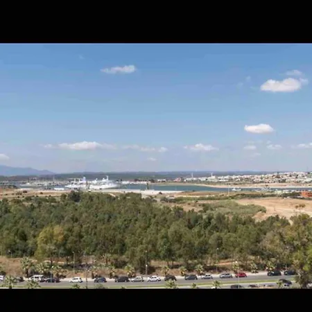 Marina And River Views * بورتيماو